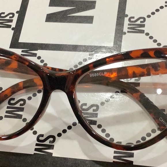 Faux Tortoise Shell Clear Lens Sunglasses - Picture 6 of 7